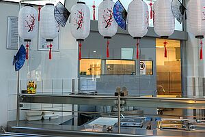 Lampendekoration am Asia Point