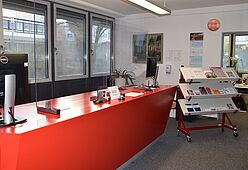 Tresen im Zentralen Servicebüro Wohnen Beratungstresen im Zentralen Servicebüro Wohnen